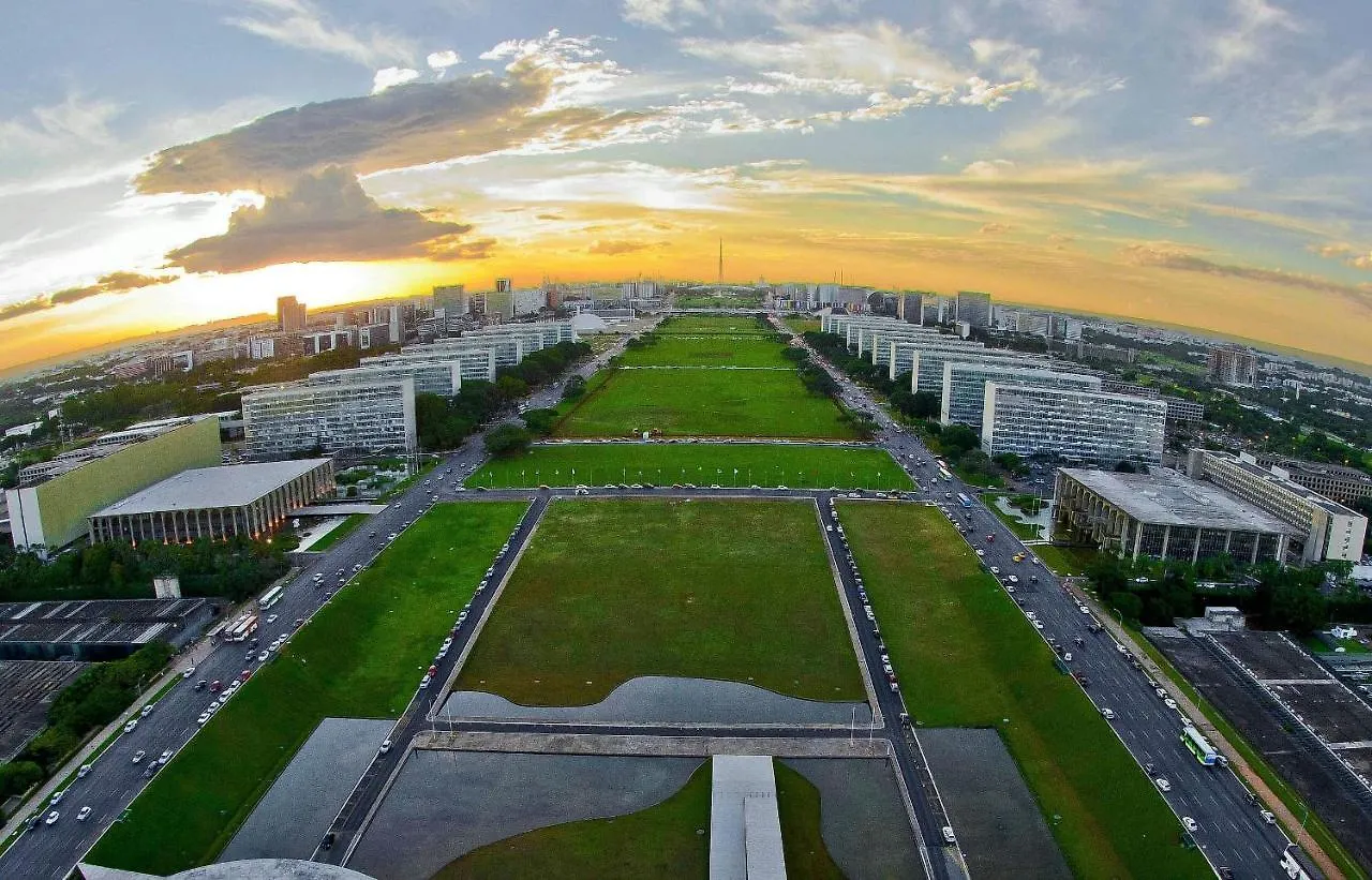 V1005 Flat 10º Andar Com Vista Para Esplanada Brasília 0*,  Brasil